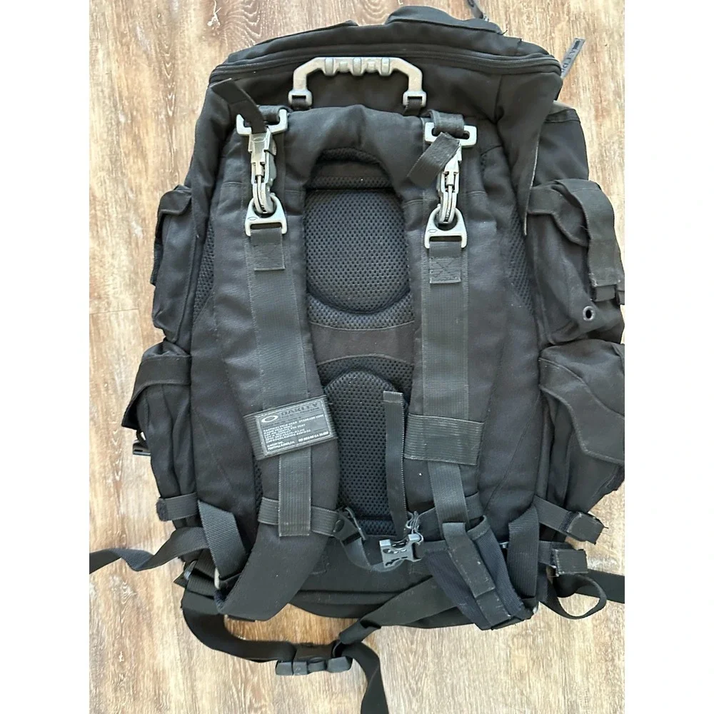 Oakley Mechanism Tactical Backpack Standard Issue Field Gear Gorpcore Rugged